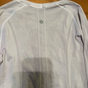 Lululemon off white swiftly tech long sleeve shirt